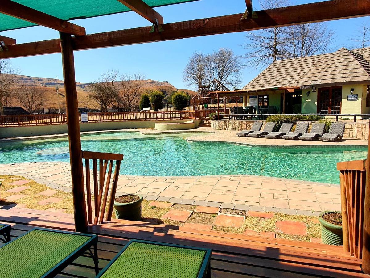 Вілла 124 Fairways Drakensberg Gardens Андерберґ Екстер'єр фото