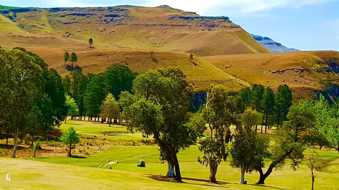 Вілла 124 Fairways Drakensberg Gardens Андерберґ Екстер'єр фото