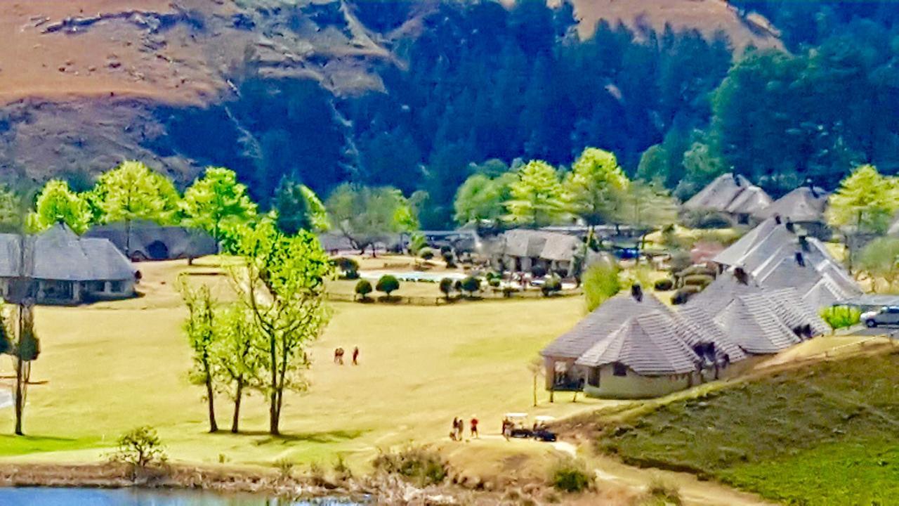 Вілла 124 Fairways Drakensberg Gardens Андерберґ Екстер'єр фото