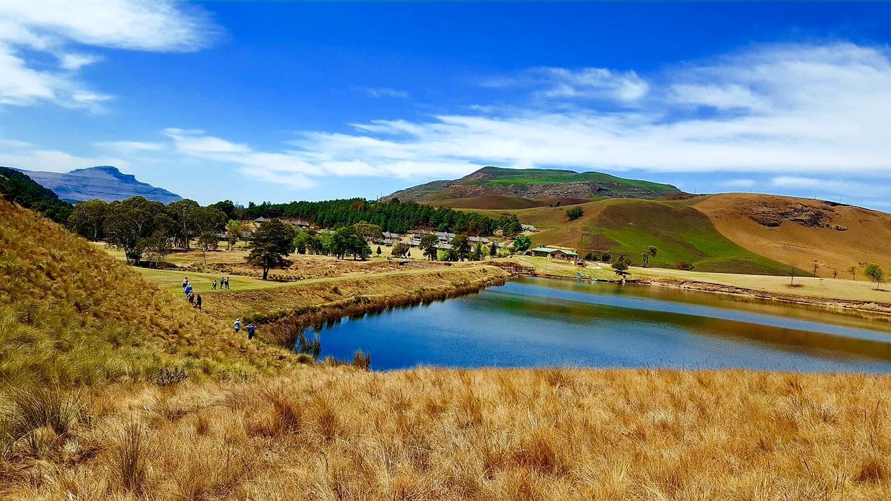 Вілла 124 Fairways Drakensberg Gardens Андерберґ Екстер'єр фото